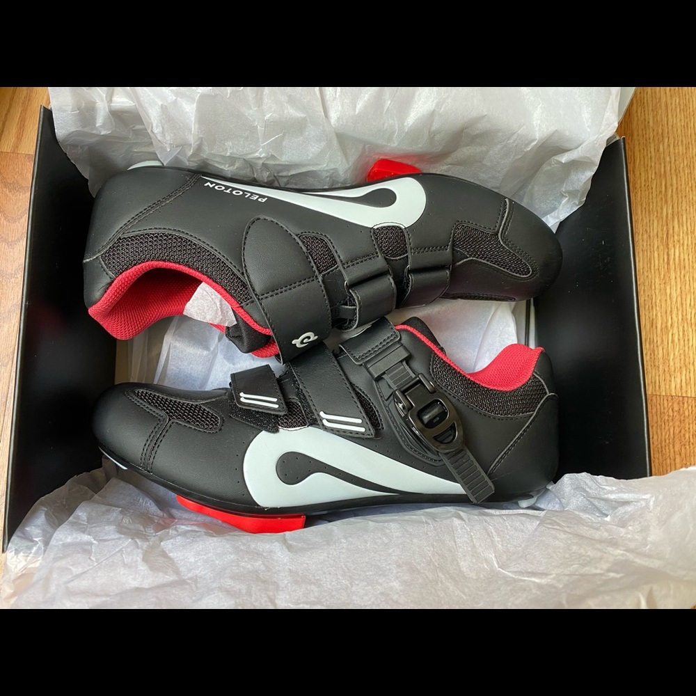 SIZE 7 - LIKE NEW PELOTON CYCLING SHOES